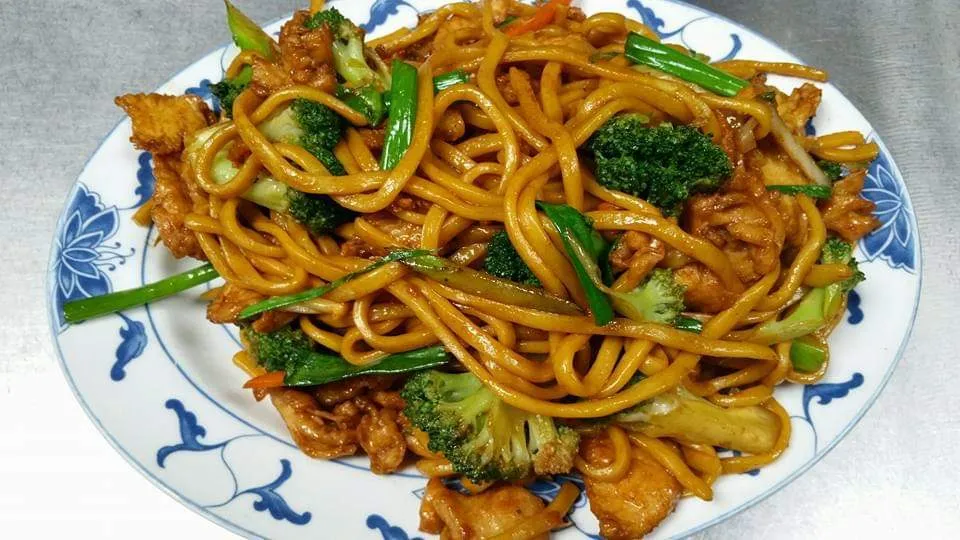 General TSO Chicken and Lo Mein
